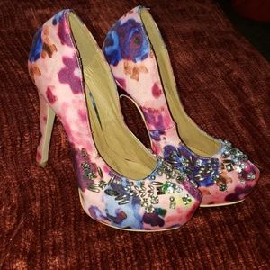 Shoedazzle heels